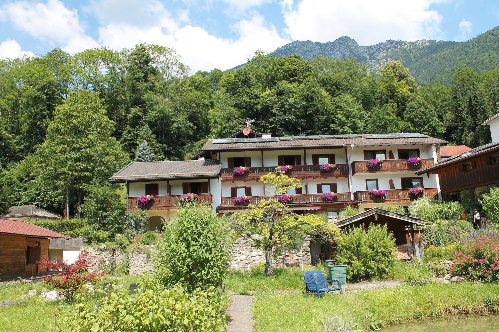 Ferienwohnungen Quellenhof Bad Reichenhall Exterior photo